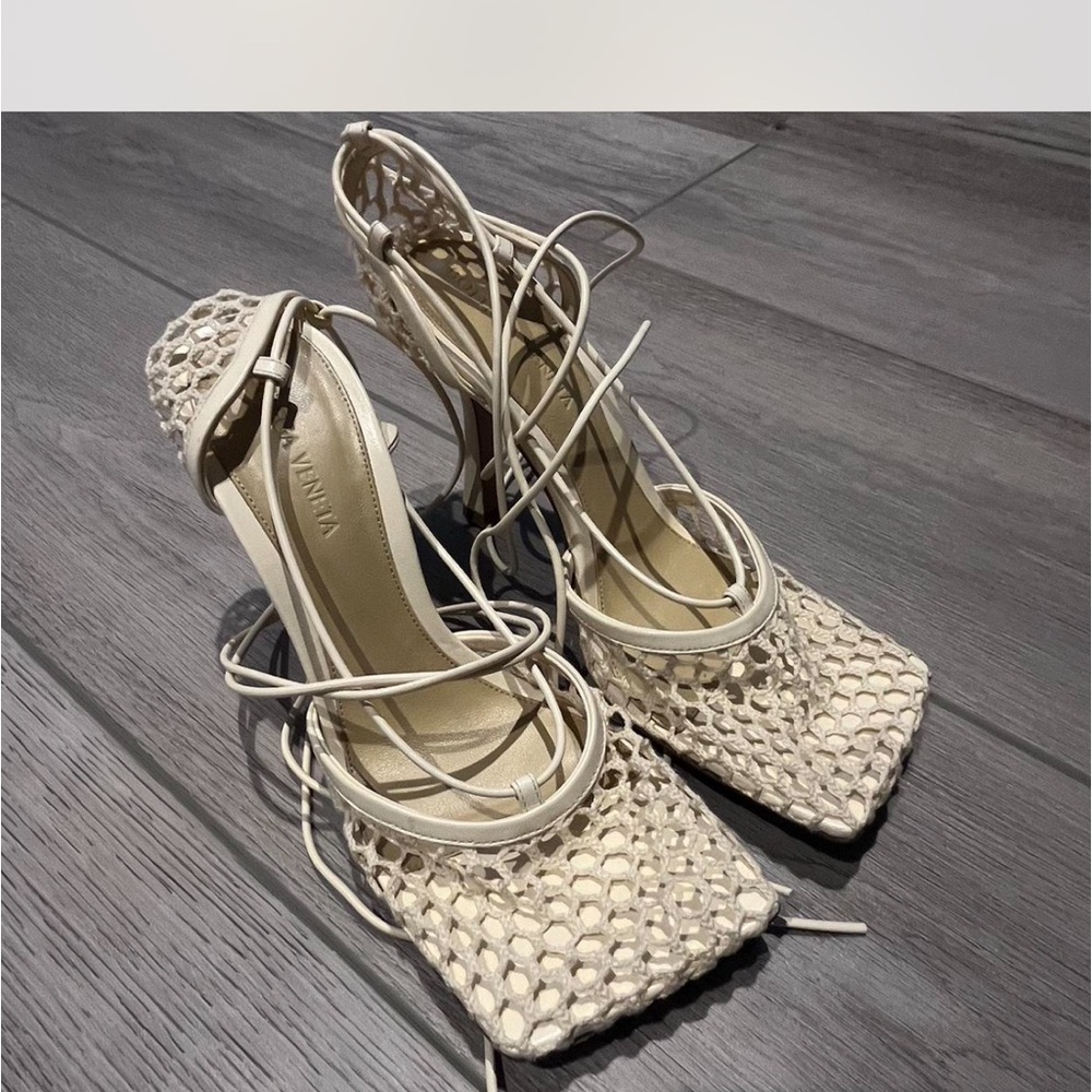 Bottega Veneta size 36.5 worn a handful of times and in great condition.